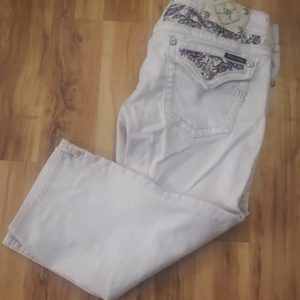 Miss me white capris
